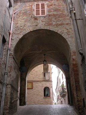 Arco di via della Fonte